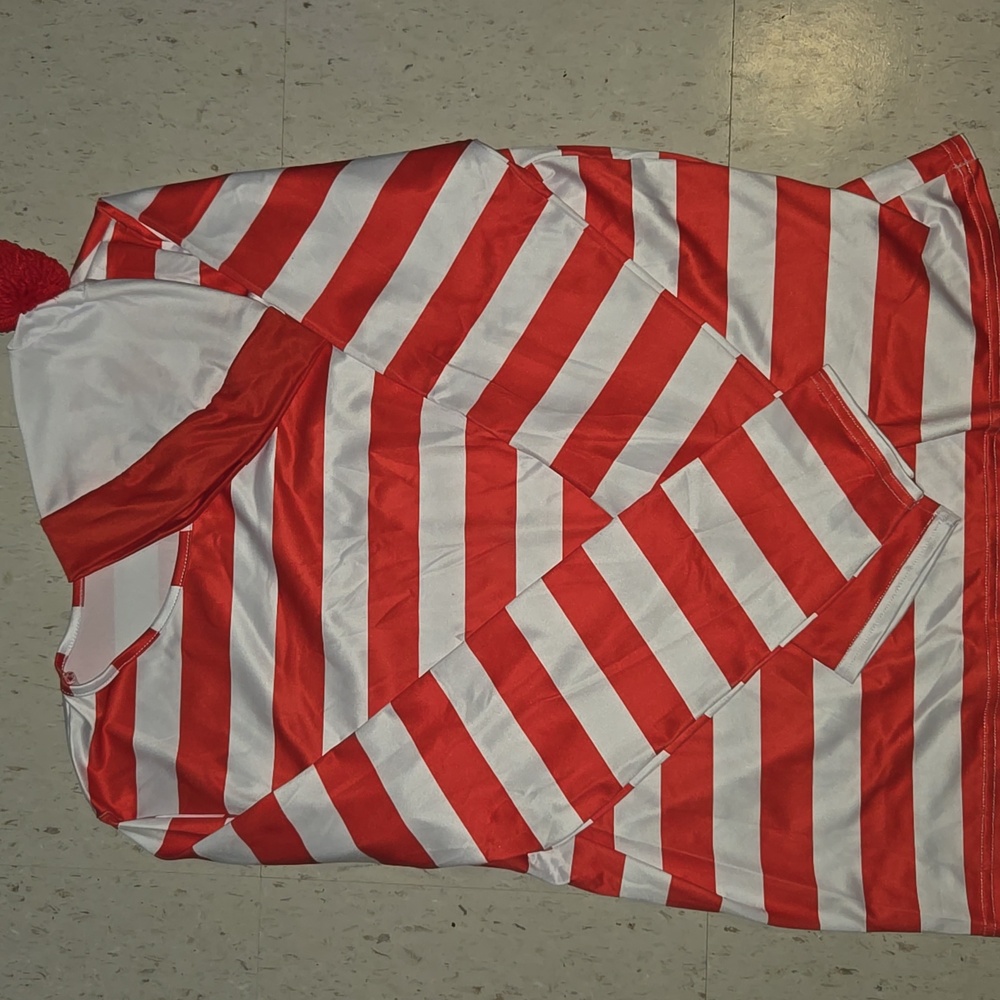 🏷 [30% 2+] Where's Wanda Costume